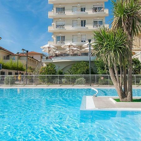 Hotel La Rosa Каттолика Экстерьер фото