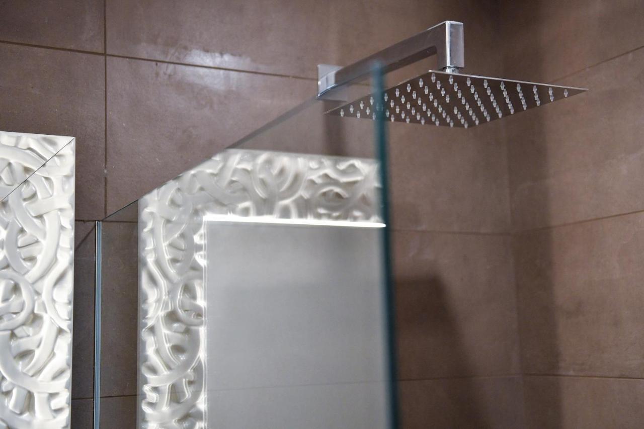 Hotel La Rosa Каттолика Экстерьер фото